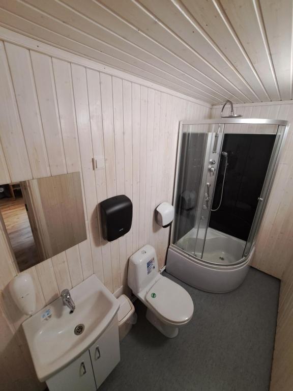 Koupelna v ubytování Paide B&B