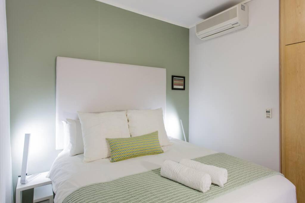 Fabulous 1-Bedroom De Waterkant Apt with WiFi and Parking - Housity