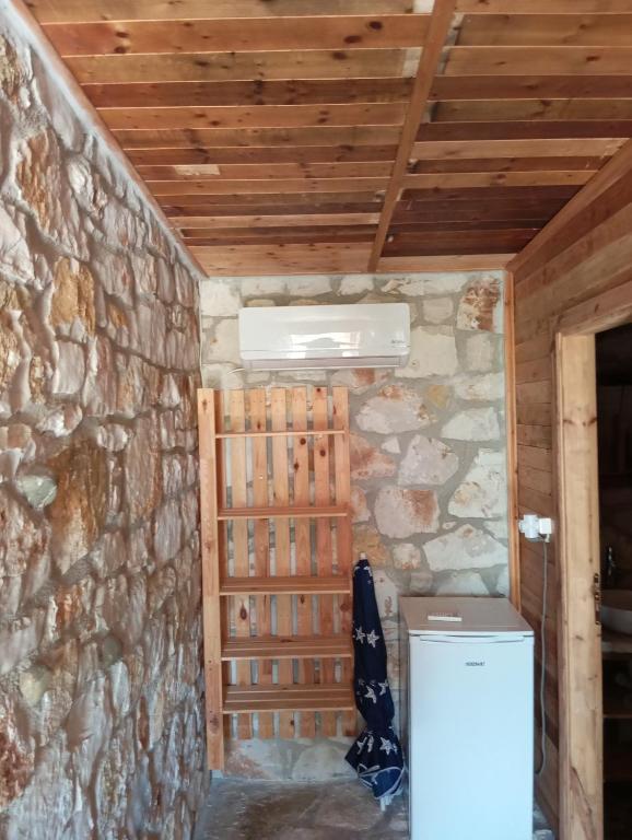 Foto dalla galleria di Filoxenia - The Place of Experience a Himare