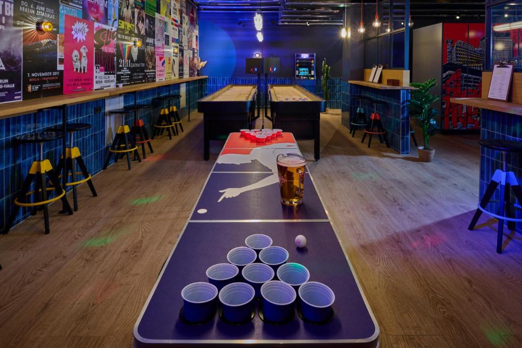 Salão de jogos em Generator Berlin Alexanderplatz