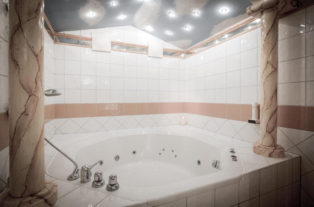 Hotel Rigele Royal Superior - 7