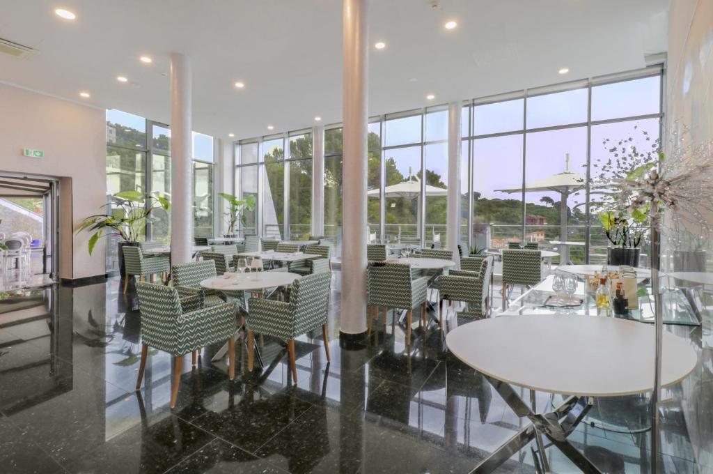 Restaurace v ubytování Cristallo Park Hotel