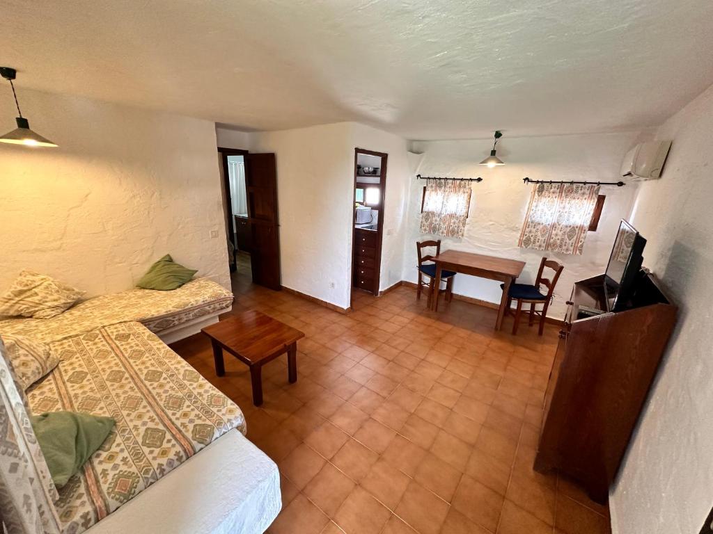 Binivell Park - Caliu Apartments - One-Bedroom Apartment (3 Adults)