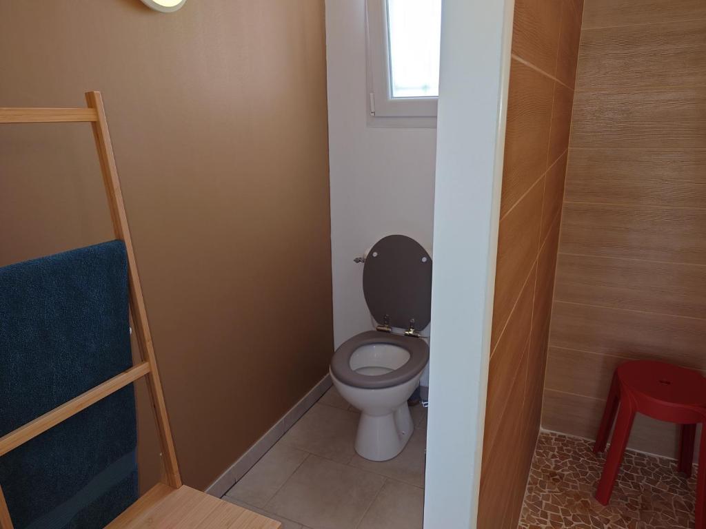 Łazienka w obiekcie Cigaléo, Chambre d'hôtes dans le Var