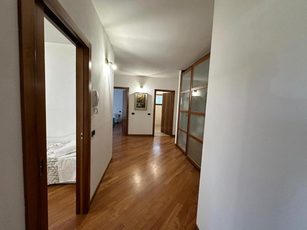 Postel nebo postele na pokoji v ubytování Villa Aurora in Erbusco-Franciacorta