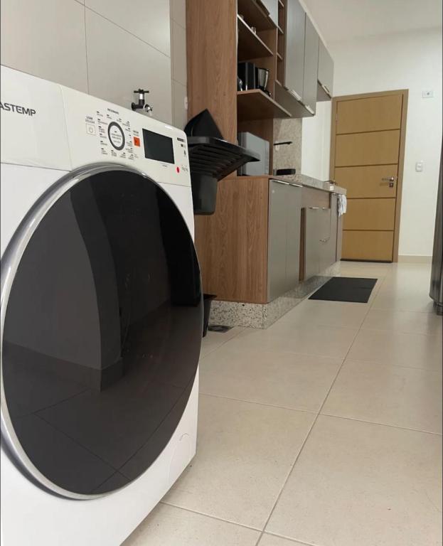 Kuchyň nebo kuchyňský kout v ubytování Apartamento próximo a uopeccan