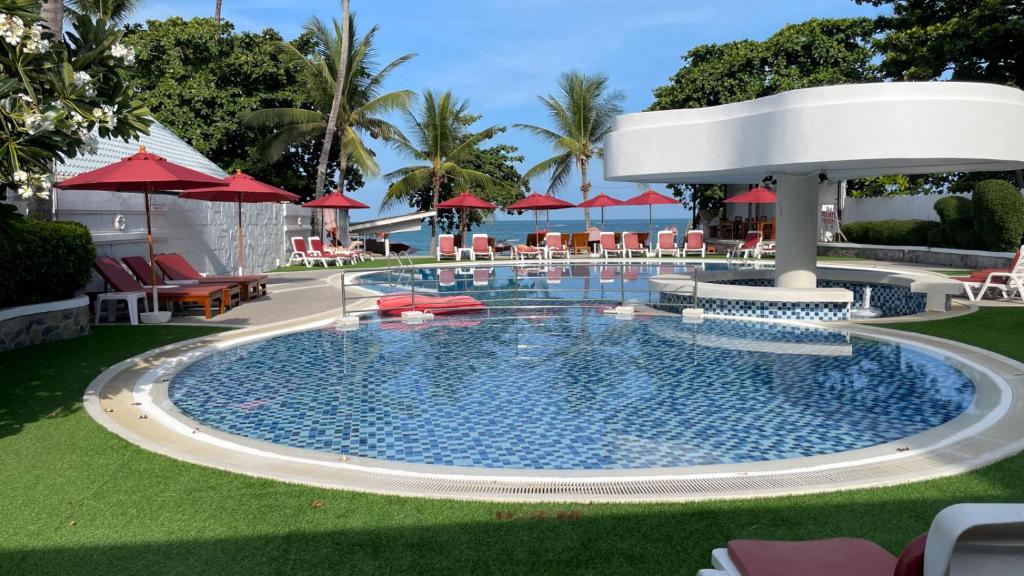 Bazén v ubytování MATCHA SAMUI RESORT formerly Chaba Samui Resort nebo v jeho okolí