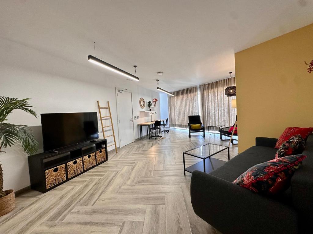 The Cube Designer finished studio By SF Homes, IlGżira (updated