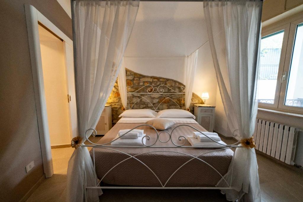 Postel nebo postele na pokoji v ubytování Suite Petra