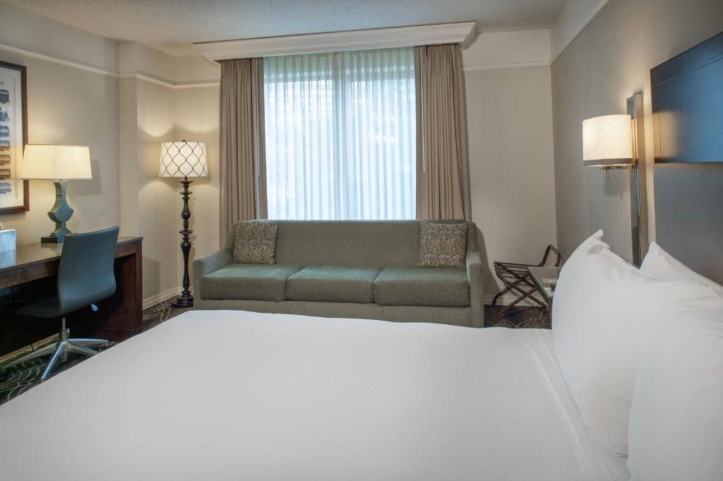 St. Louis Union Station Hotel, Curio Collection by Hilton - 