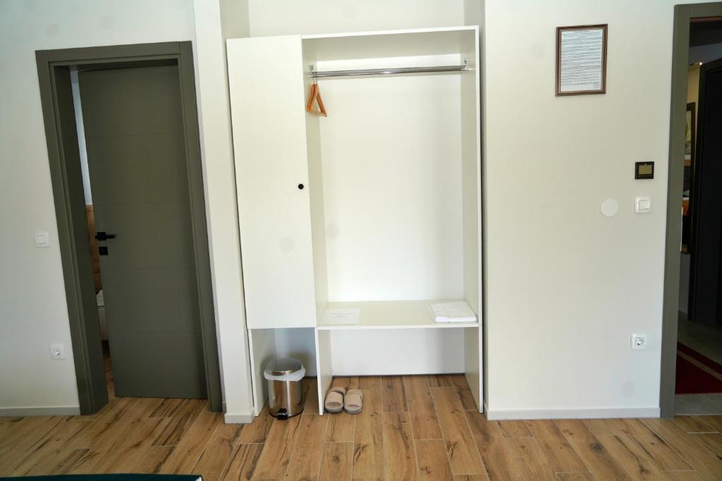 Swiss Apartmani - Chambre Double De Luxe Avec Balcon