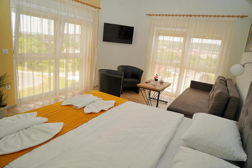 Swiss Apartmani - Triple Chambre De Luxe