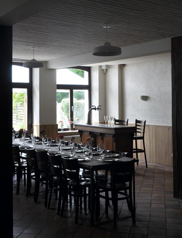 Restaurace v ubytování Petit château de Beauplateau
