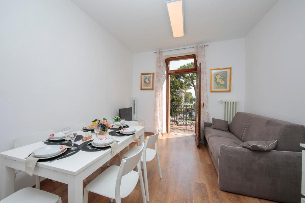 Residenza Rocca del Lago - Happy Rentals