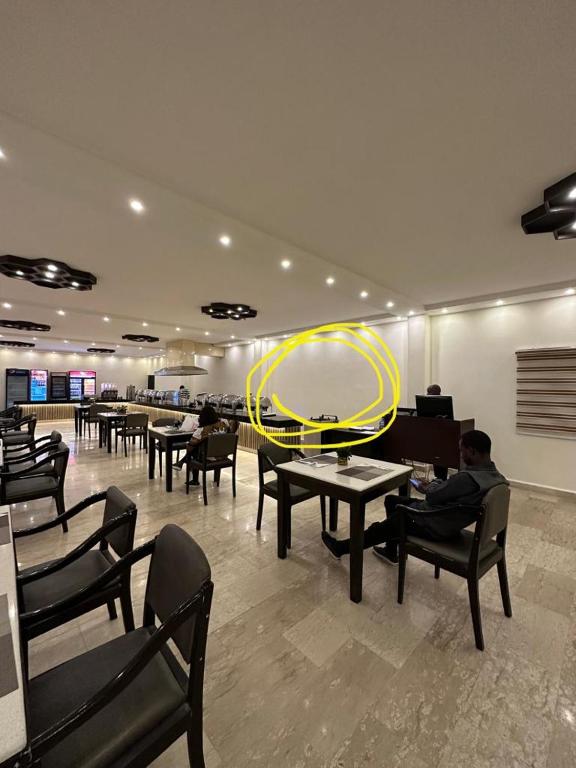 Posezení v ubytování Tahir Guest Palace Suites