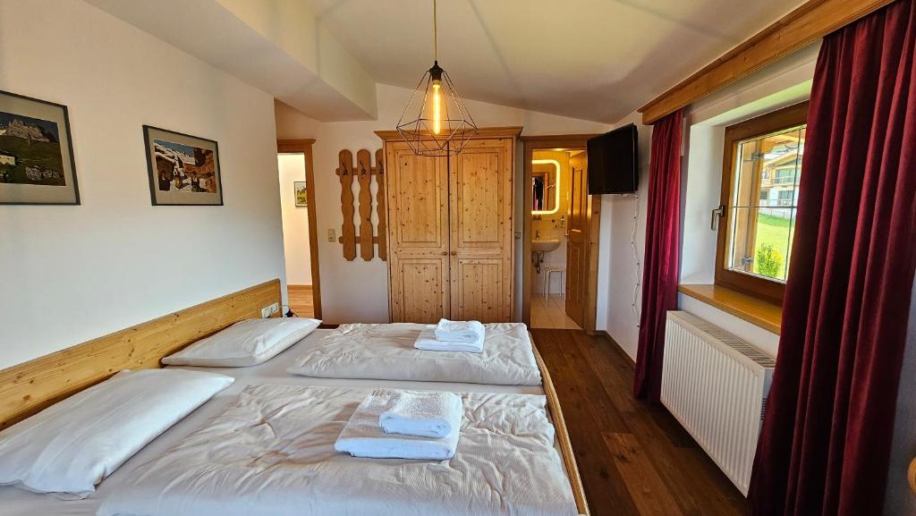 Postel nebo postele na pokoji v ubytování Absolute Active Resort Margret