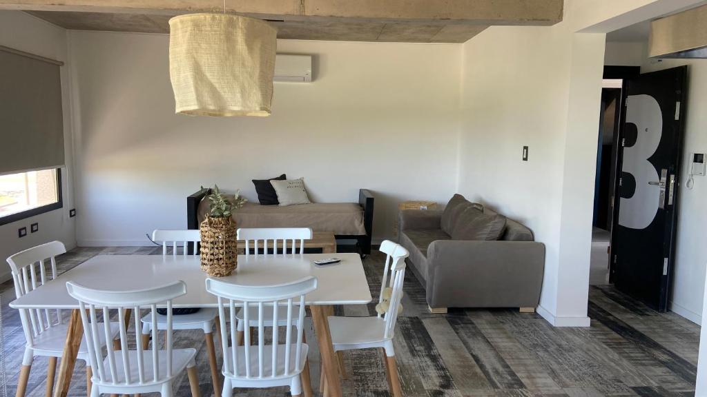 Moderno depto frente al río!