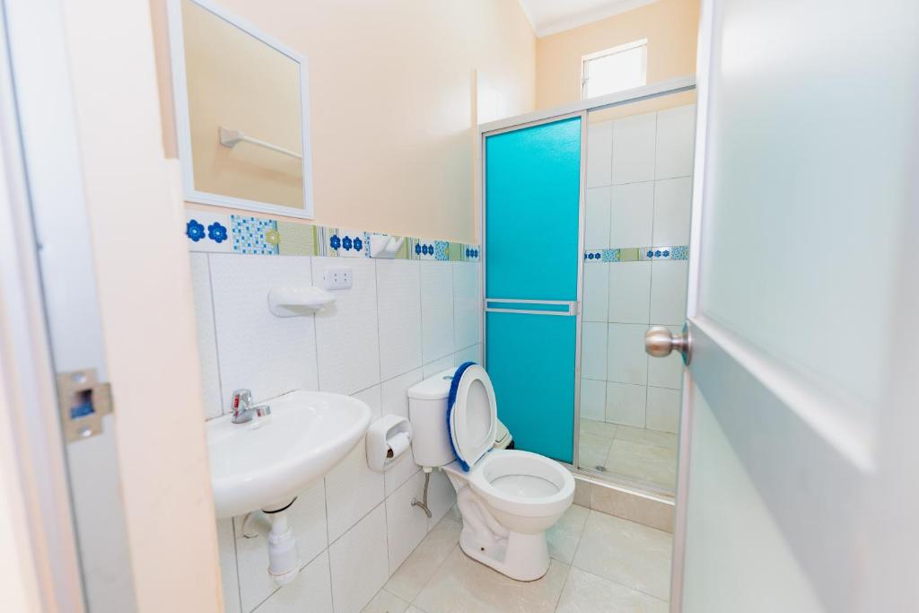 Edificio Rojo Departamentos.