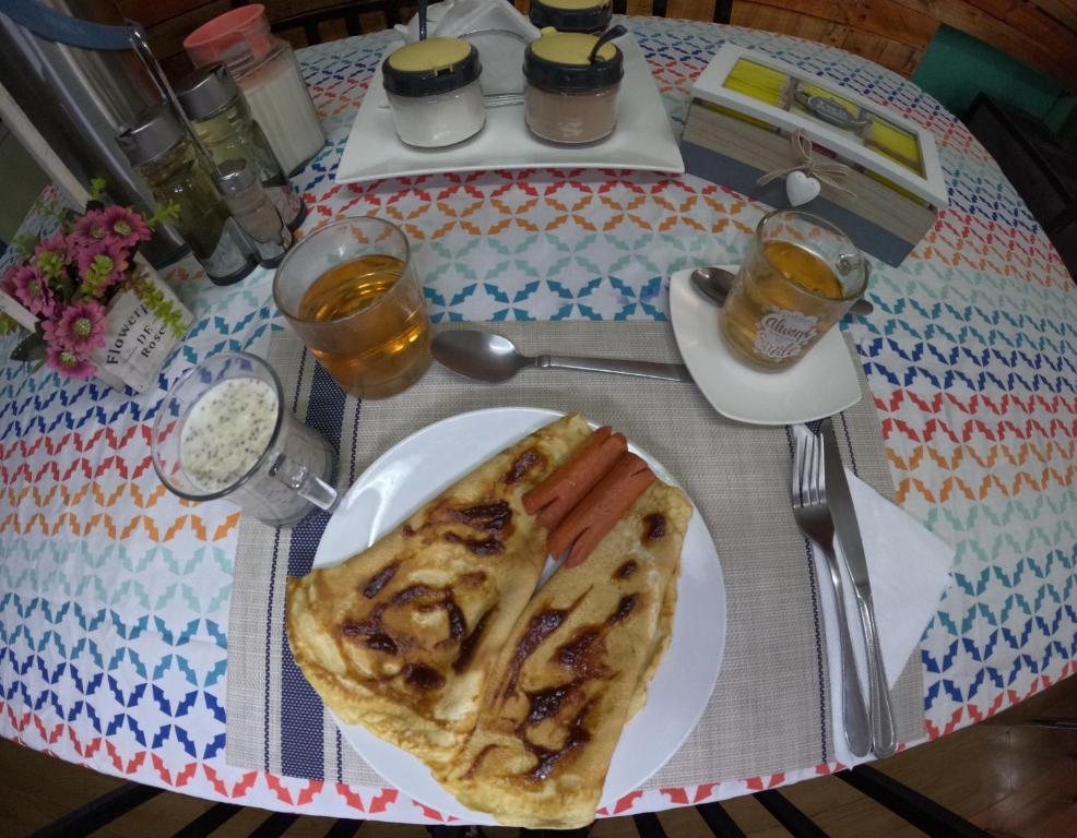 Jídlo v hostelu nebo okolí