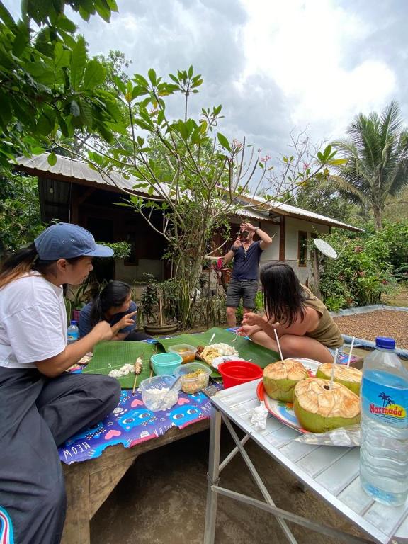 Poetri Bungalow & Restaurant - 7