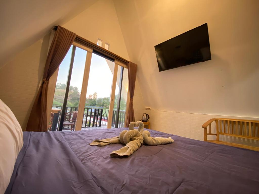 Batur Homestay and Lodge - Deluxe Double Room With Balcony