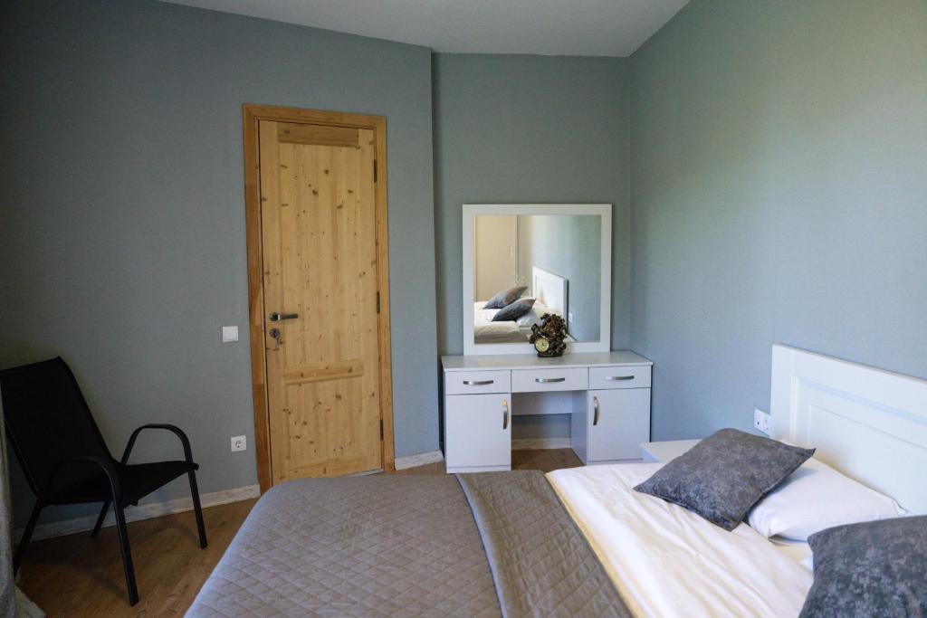 Postel nebo postele na pokoji v ubytování The Valley Residences And Spa SUITE 223