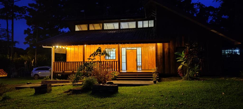Zahrada ubytování Casa Arthémis - Guapiles