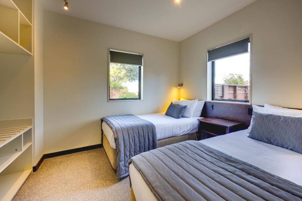 Ava Lodge - Resim 19