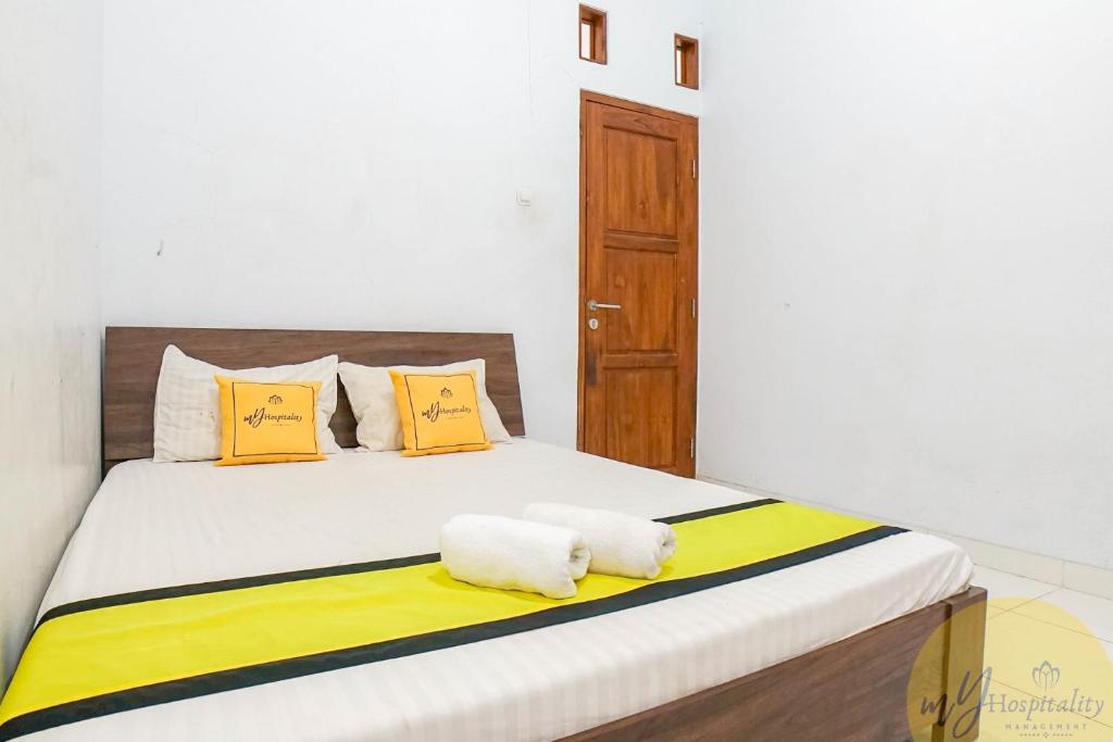 Anggrek Guest House Cirebon - Standard Double Room