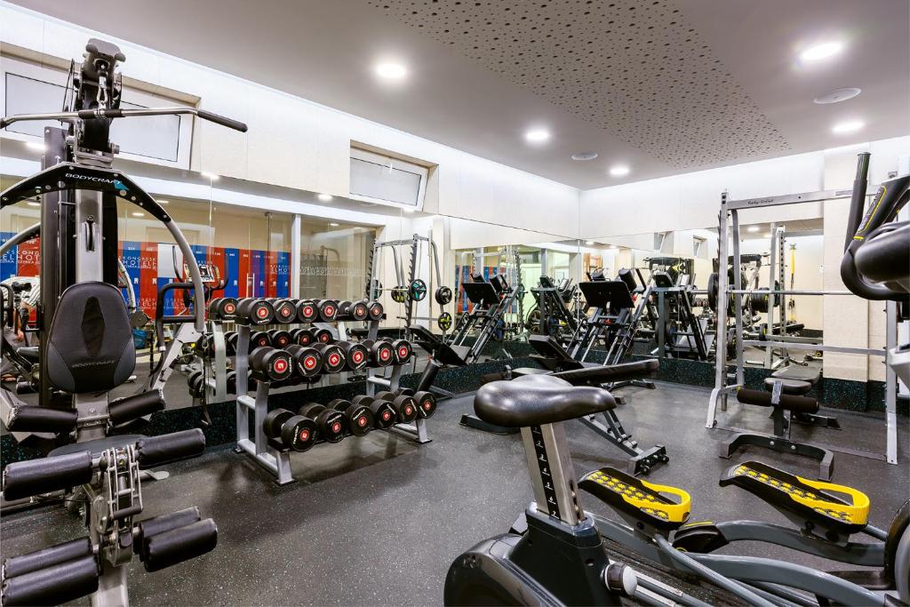 Centrum fitness w obiekcie Hotel Jezerka