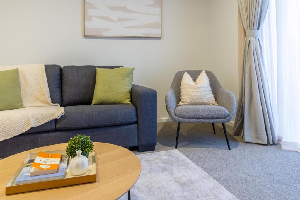 Cozy and Chic in Central Christchurch - Resim 10