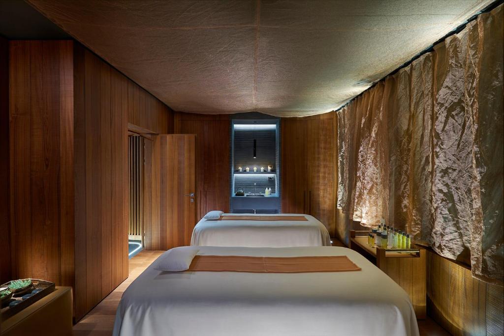 Postel nebo postele na pokoji v ubytování Mandarin Oriental, Milan