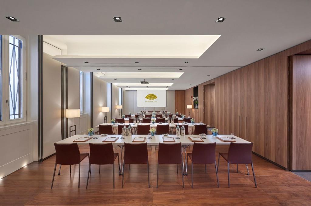 Posezení v ubytování Mandarin Oriental, Milan