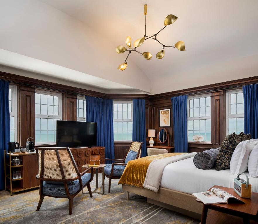 The White Horses by Everly Hotels Collection - Junior Suite With Sea View