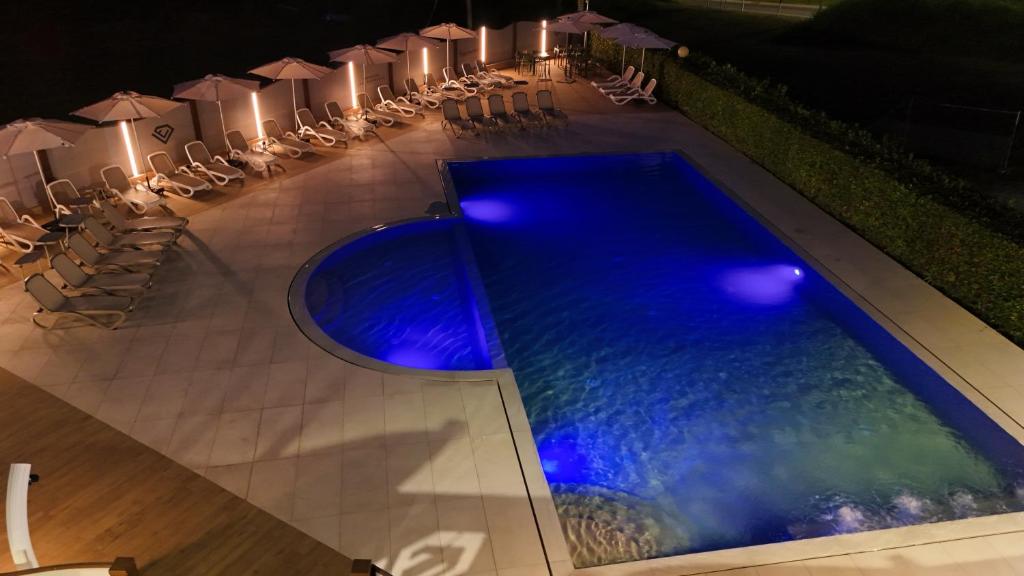 Bazén v ubytování Ile Hotel nebo v jeho okolí