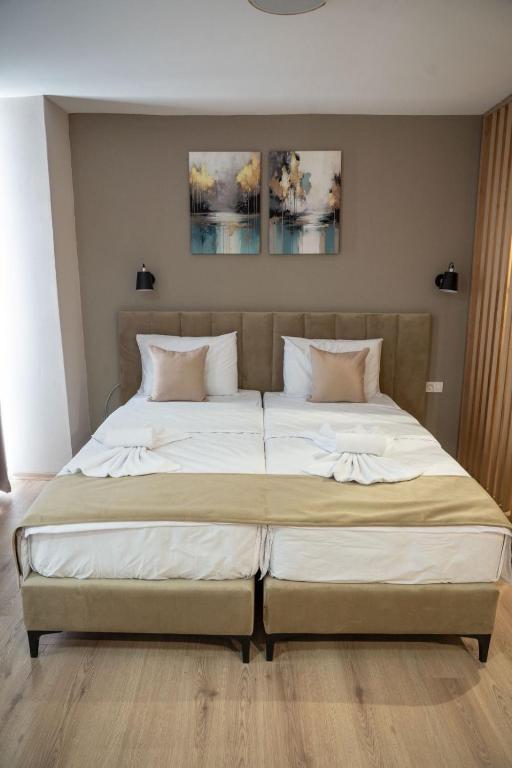 Postel nebo postele na pokoji v ubytování Hotel CENTRAL