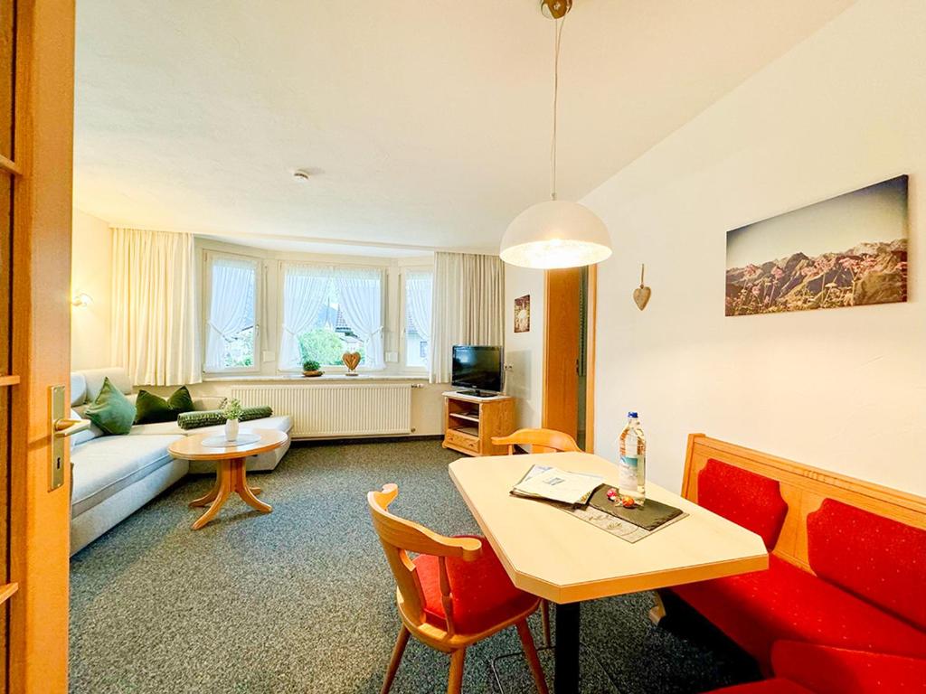 Haus Eggensberger - One-Bedroom Apartment