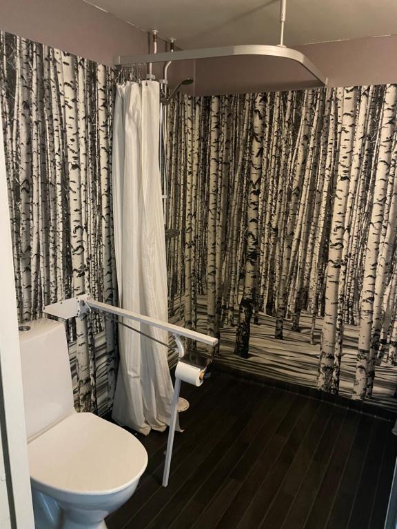 Koupelna v ubytování Hotell Smedjan