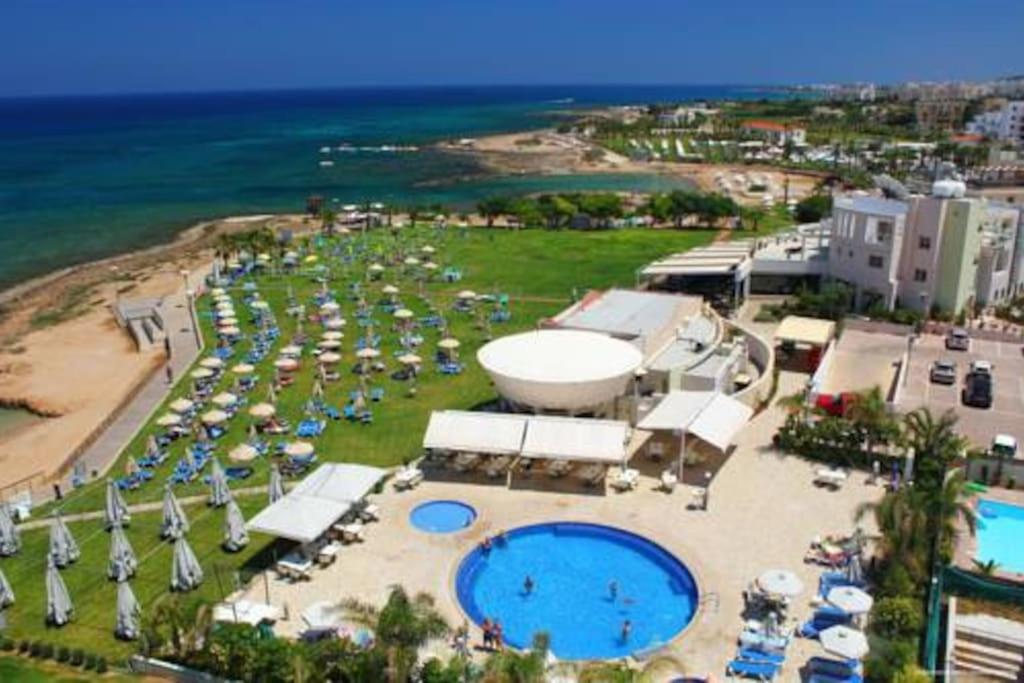 Bazén v ubytování Thaleia Suite - Tourism License 3119 nebo v jeho okolí