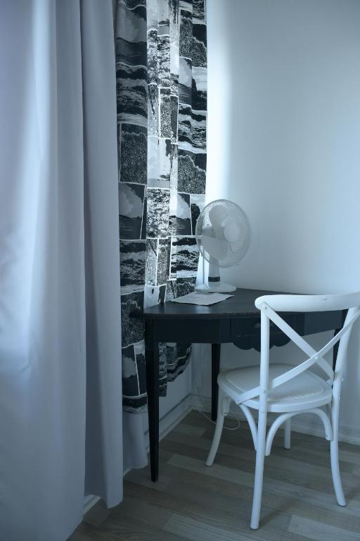 Hotel Alexander - One-Bedroom Apartment - Non-Smoking
