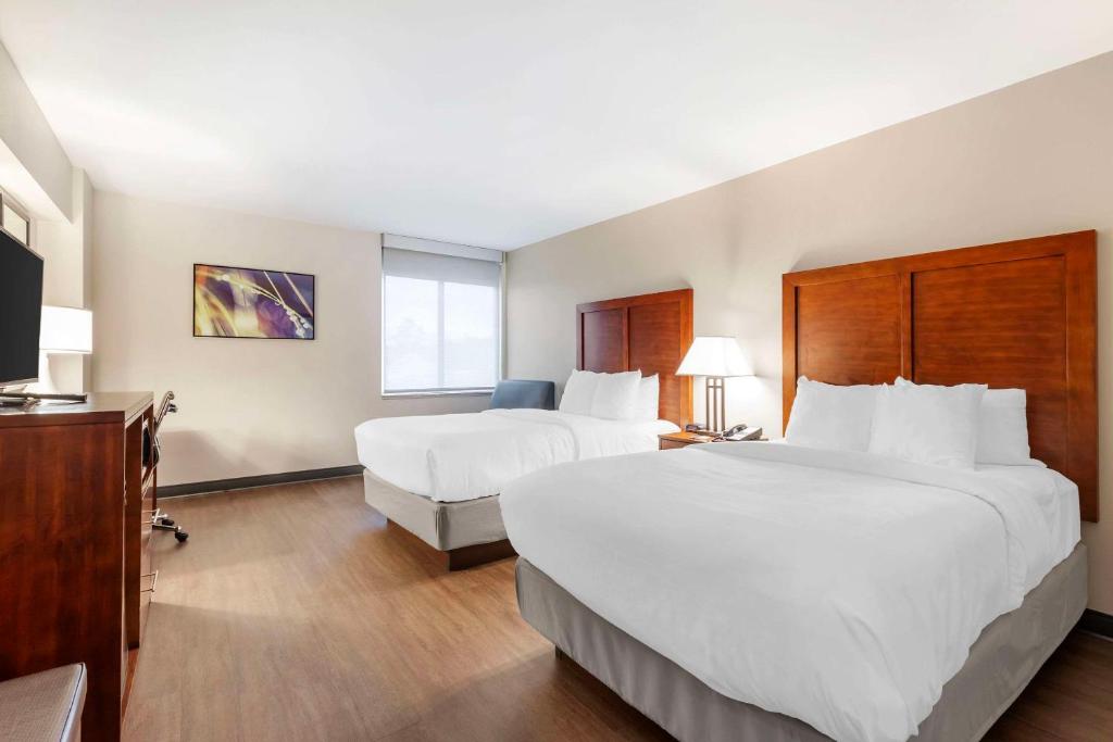 Comfort Inn Conference Center - Double Room With Two Double Beds - Non-Smoking