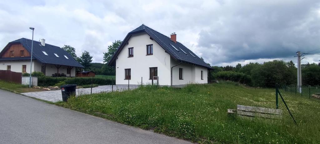 Budova, kde se prázdninový dům nachází