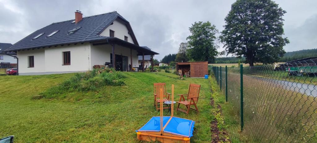 Budova, kde se prázdninový dům nachází