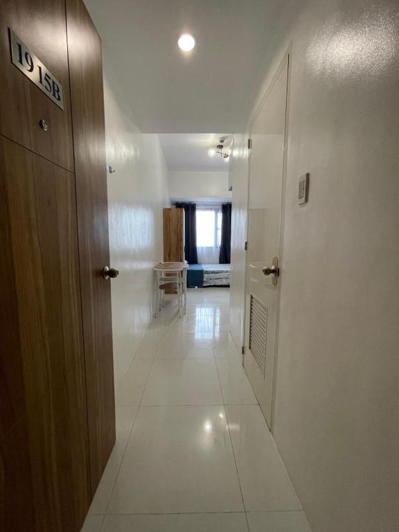 Fotografie z fotogalerie ubytování Cozy Room in Front of US Embassy v destinaci Manila