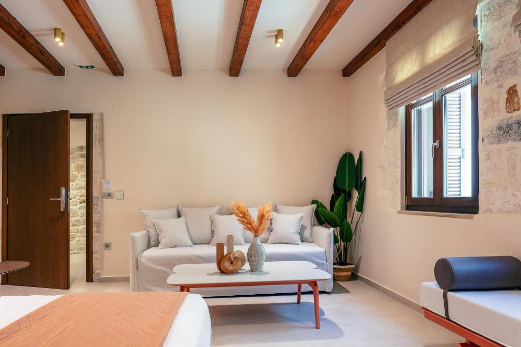 La Montre Luxury Boutique Suites - 10