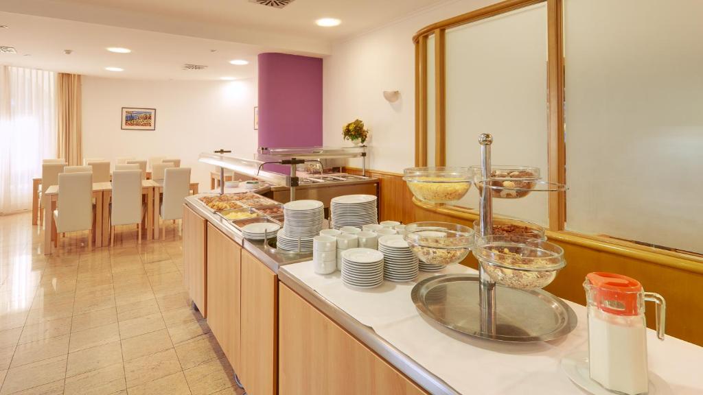 Hotel Komodor - Resim 36