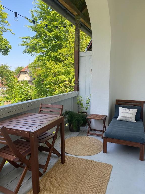 Balkón alebo terasa v ubytovaní Apartament Parkowy w Polanicy Zdrój