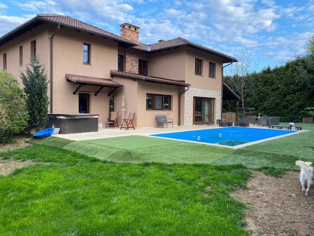 Villa Lara 2096 Üröm, Magyar utca kép - 1
