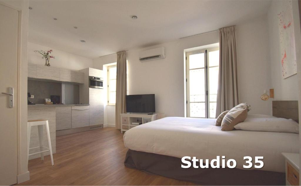Les Appartements du Vieux Port - Superior Studio