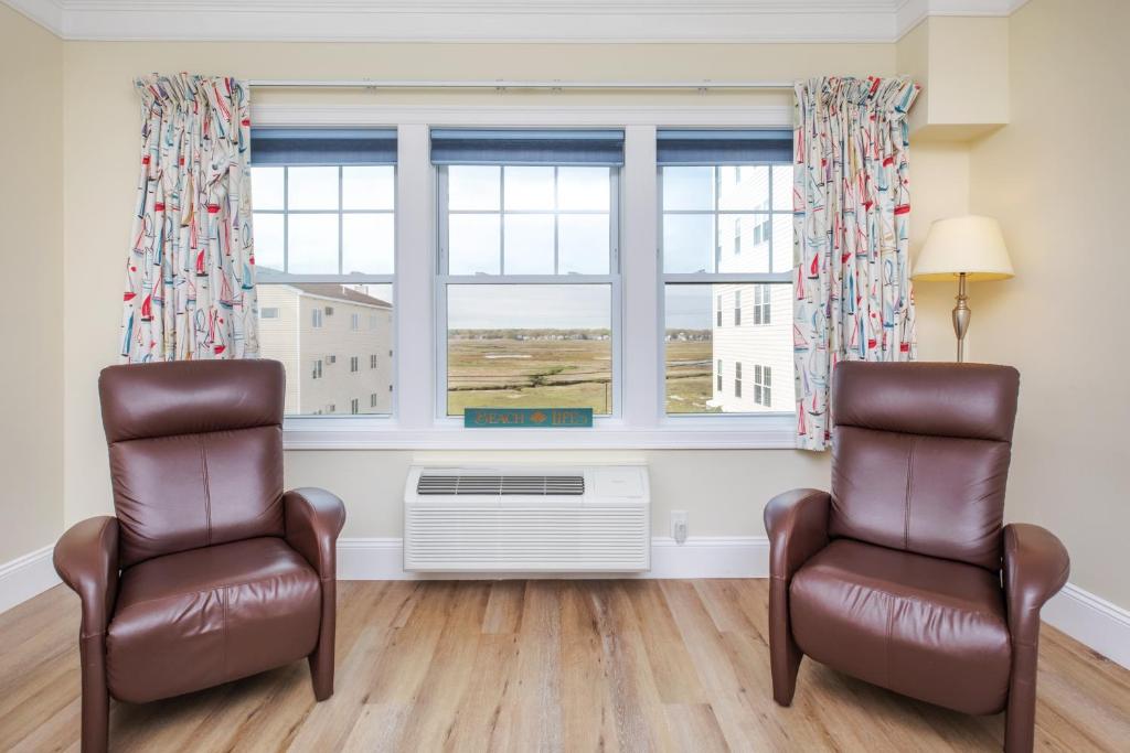 Atlantic Breeze Suites photo